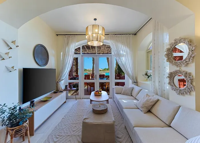 3 Bedroom Nubian Townhouse With Lagoon Access Apartment *