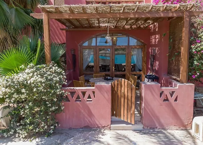 3 Bedroom Nubian Townhouse With Lagoon Access