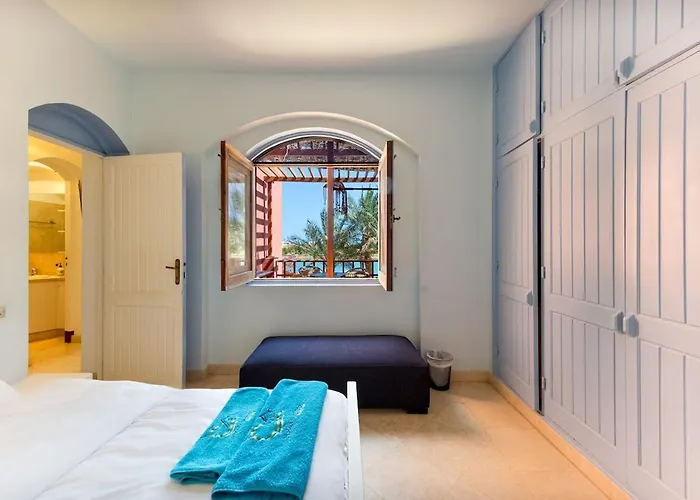 3 Bedroom Nubian Townhouse With Lagoon Access *