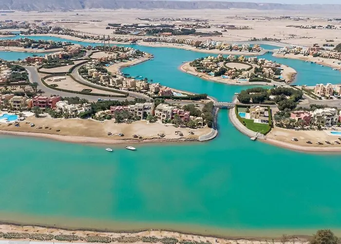 Apartment 3 Bedroom Nubian Townhouse With Lagoon Access