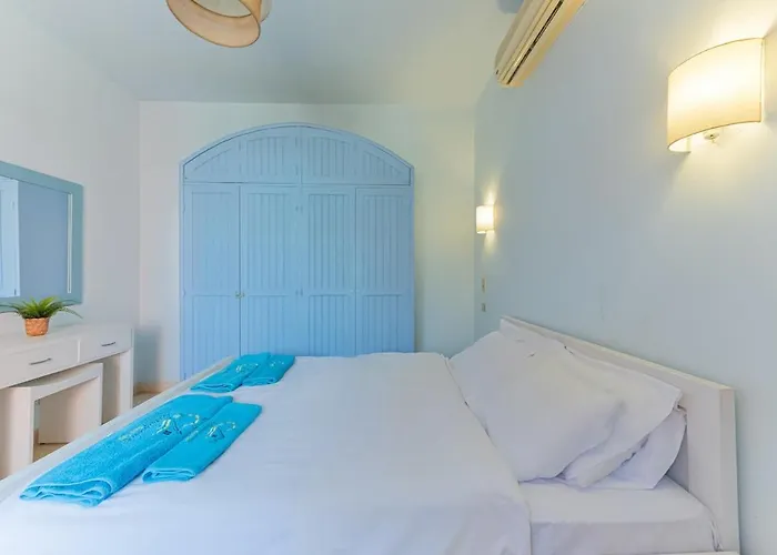3 Bedroom Nubian Townhouse With Lagoon Access Apartment